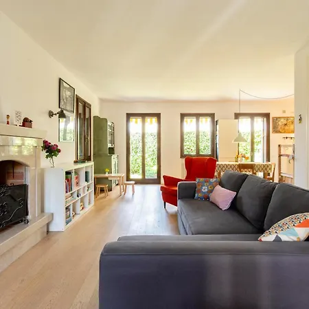 Casa Con Giardino Nyaraló Treviso