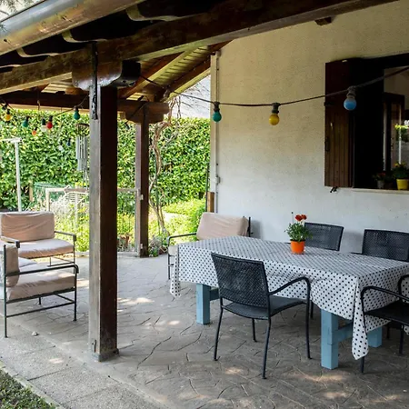 Casa Con Giardino Nyaraló *