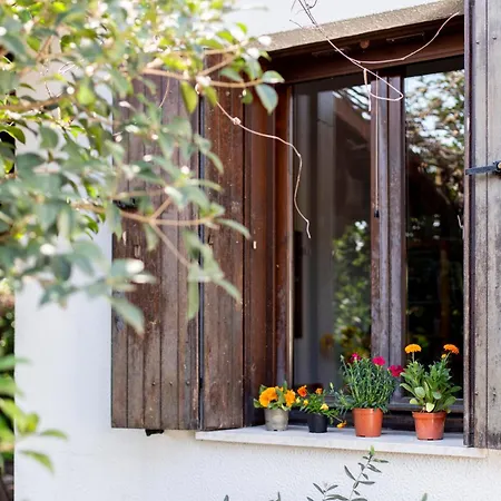 Casa Con Giardino Nyaraló
