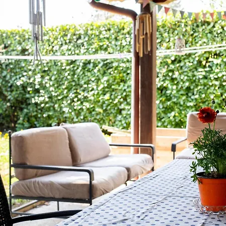 Nyaraló Casa Con Giardino