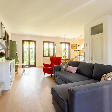 Casa Con Giardino Nyaraló